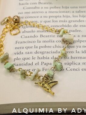 Gold Bracelet with Mint Green TURQUOISE Stone Chips and Bird Charm